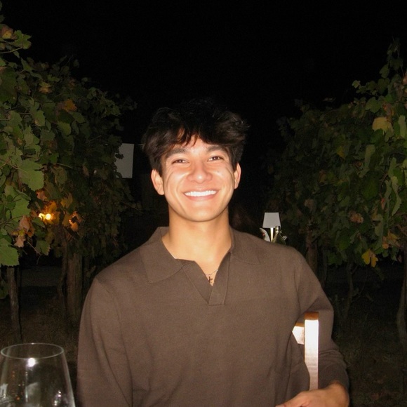 Meet your Posher, Zach - Picture 1 of 1